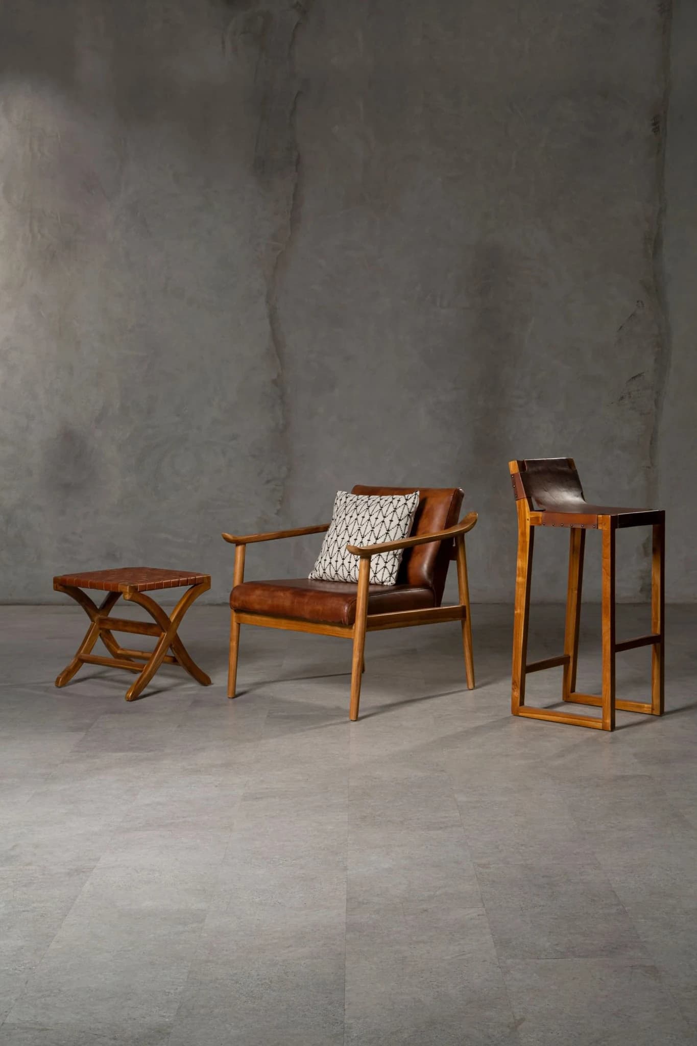 Kendari Brown Leather with Natural Teak Wood Armchair - Seating, photo 2 of 7