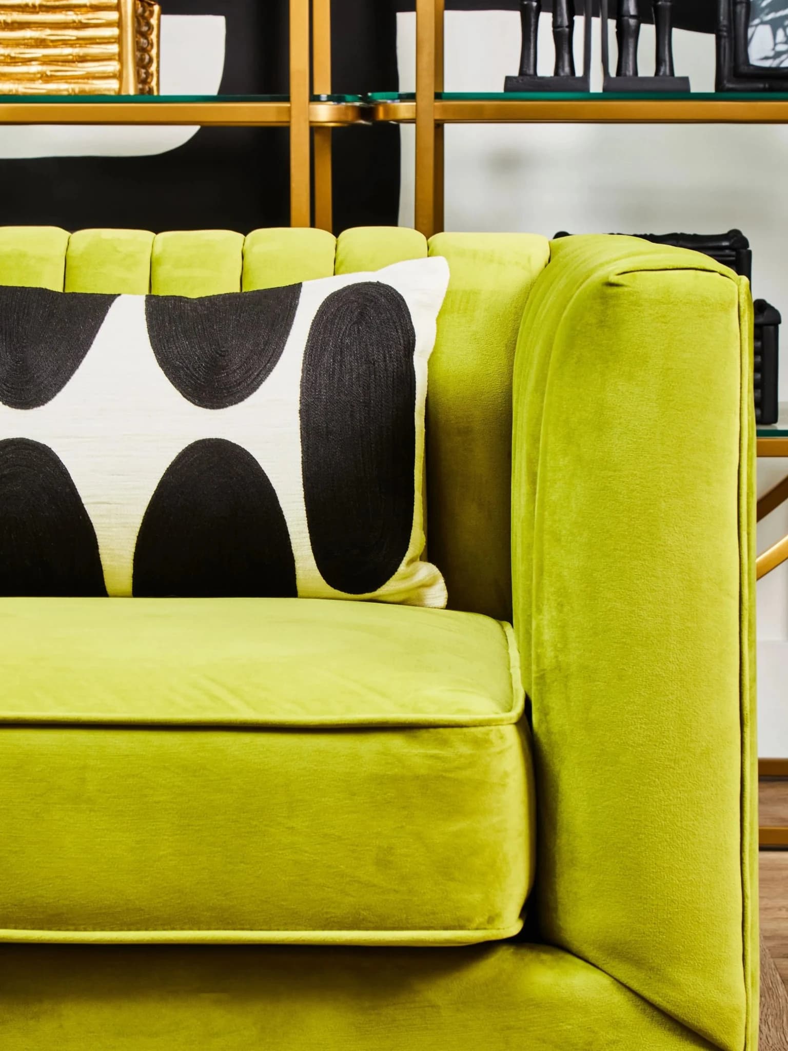 Brasa 3 Seat Green Velvet Sofa - Seating, photo 3 of 5
