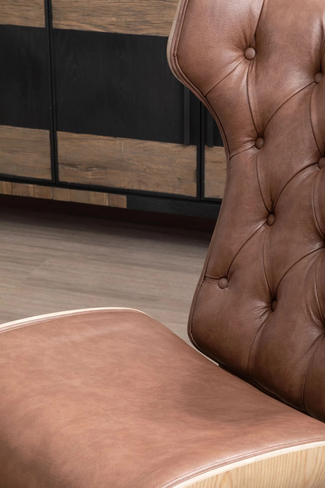 Vinsi Brown Leather Effect Chair With Winged Back - Seating, photo 4 of 8