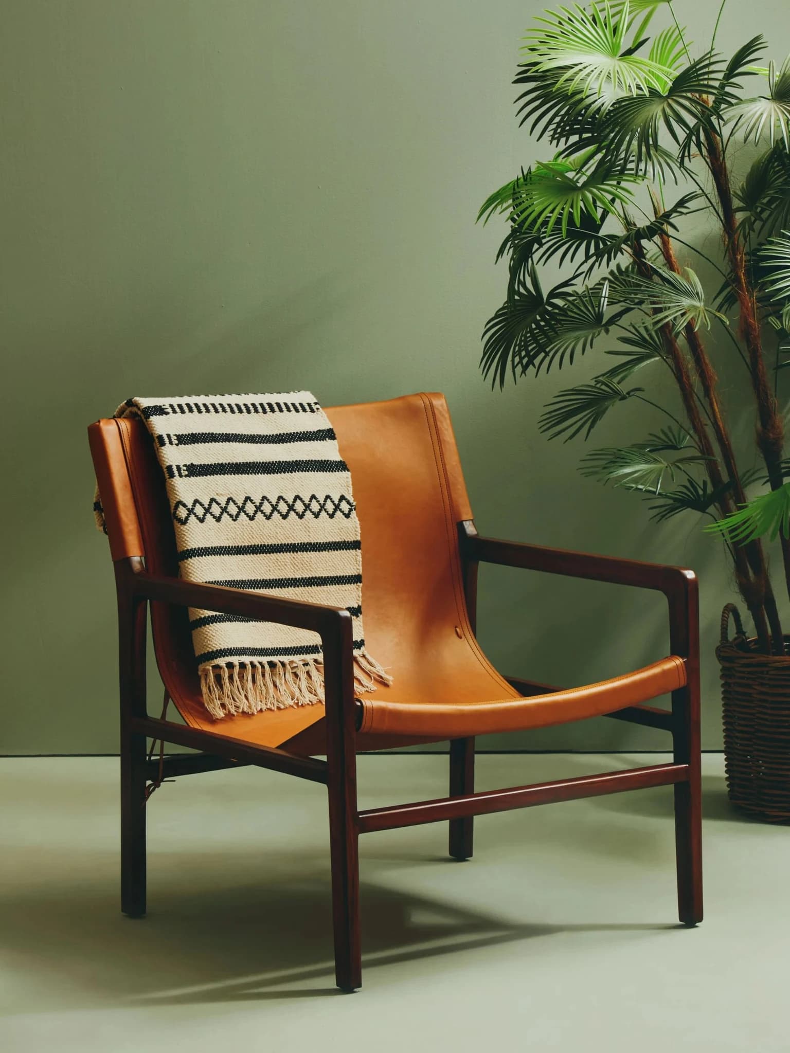 Inca Antique Brown Leather Sling Chair - Seating, photo 5 of 8