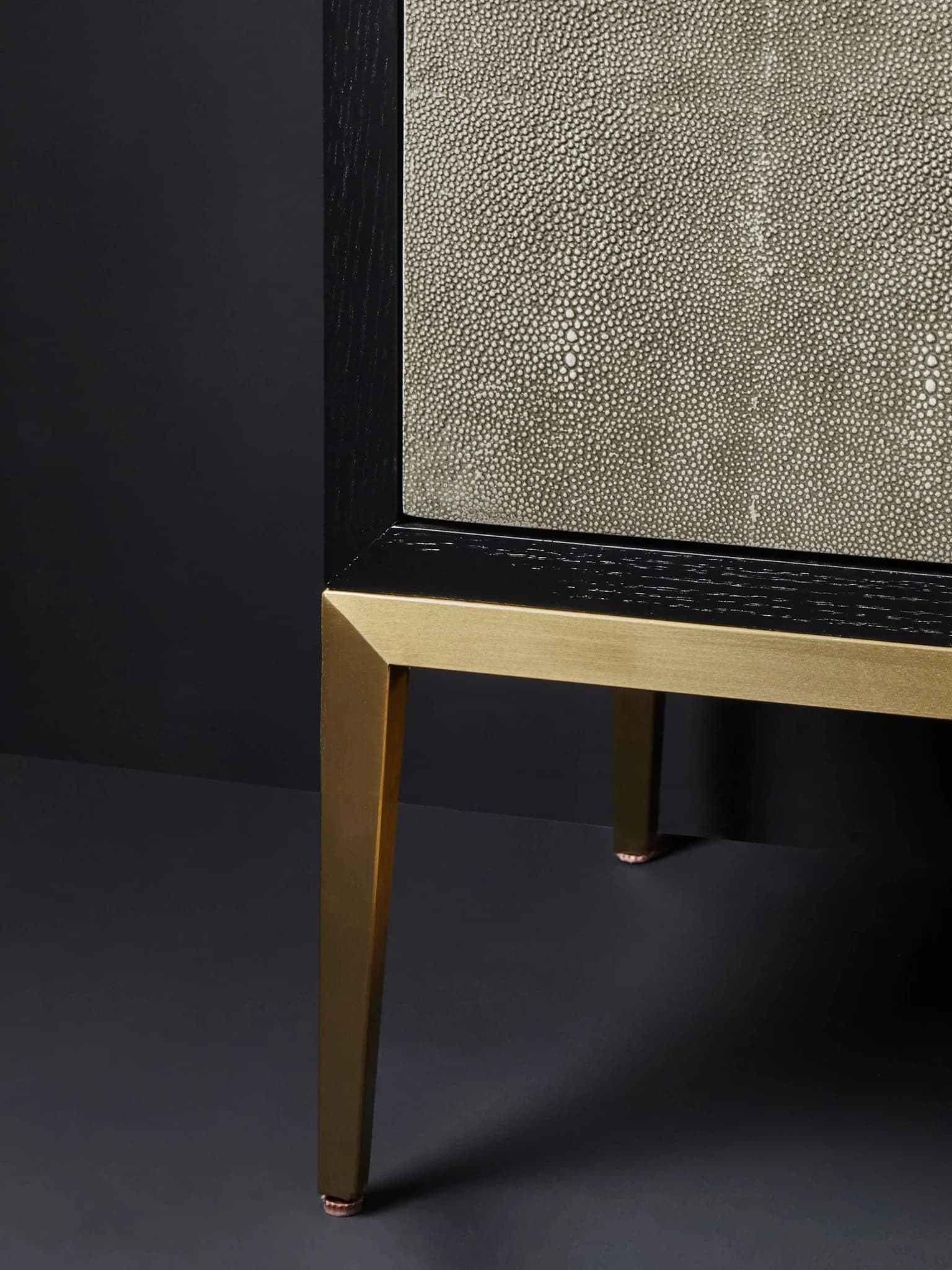 Deruta Grey Shagreen Effect 4 Door Sideboard - Bookcases & shelving, photo 2 of 8