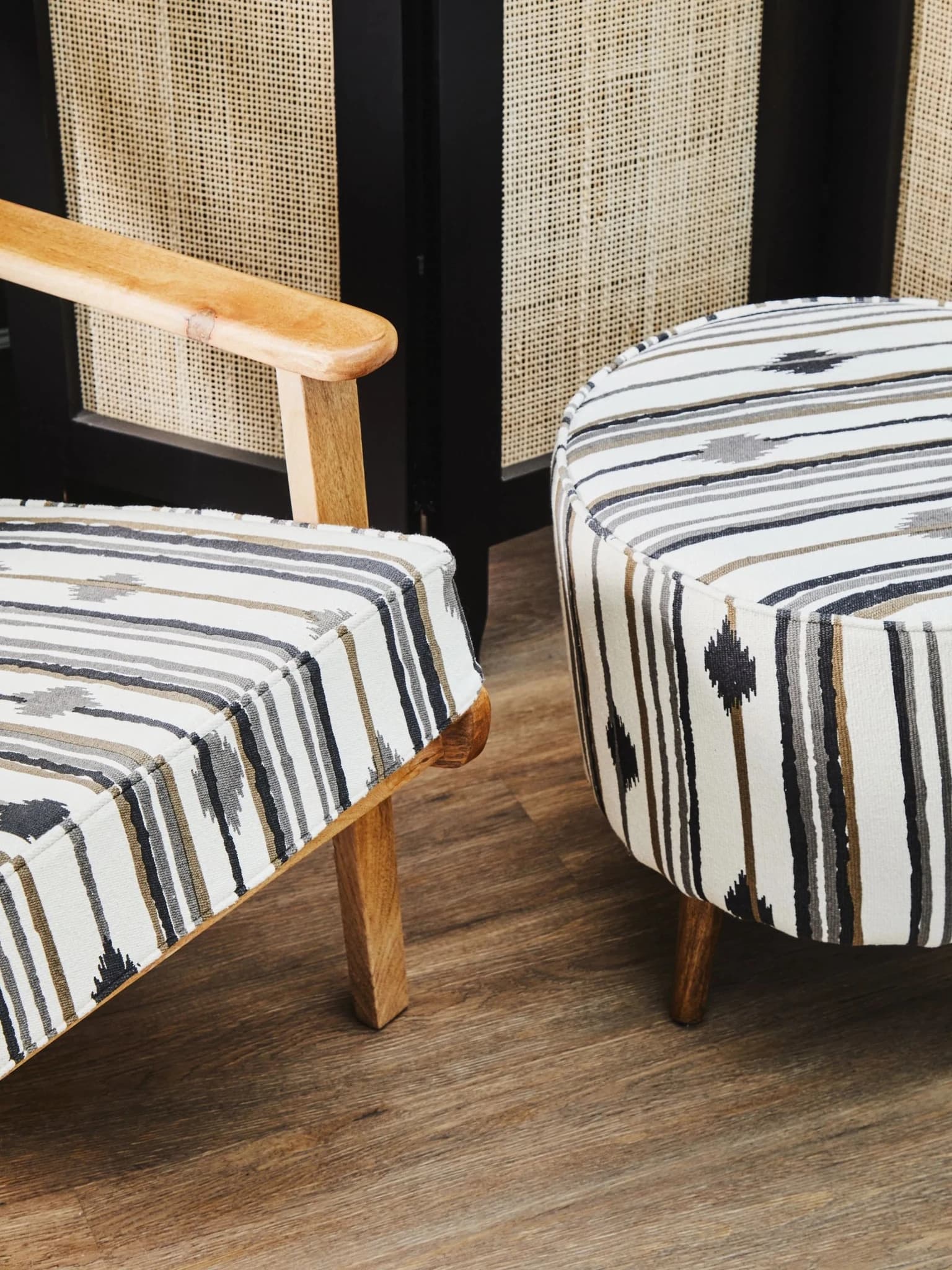 Cefena Armchair With Angular Arms - Seating, photo 2 of 8