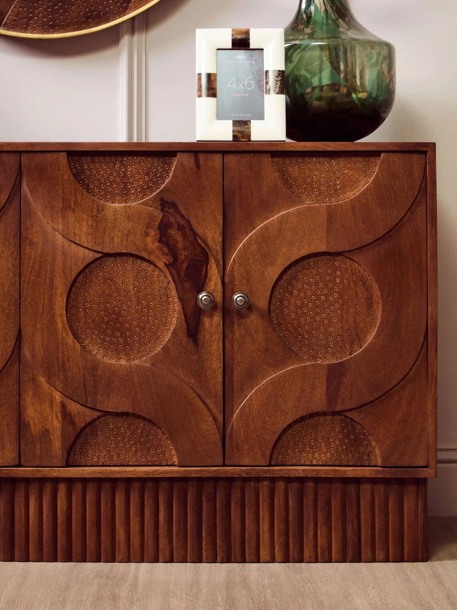 Siva Four Door Mango Wood Hammered Sideboard - Bookcases & shelving, photo 4 of 8