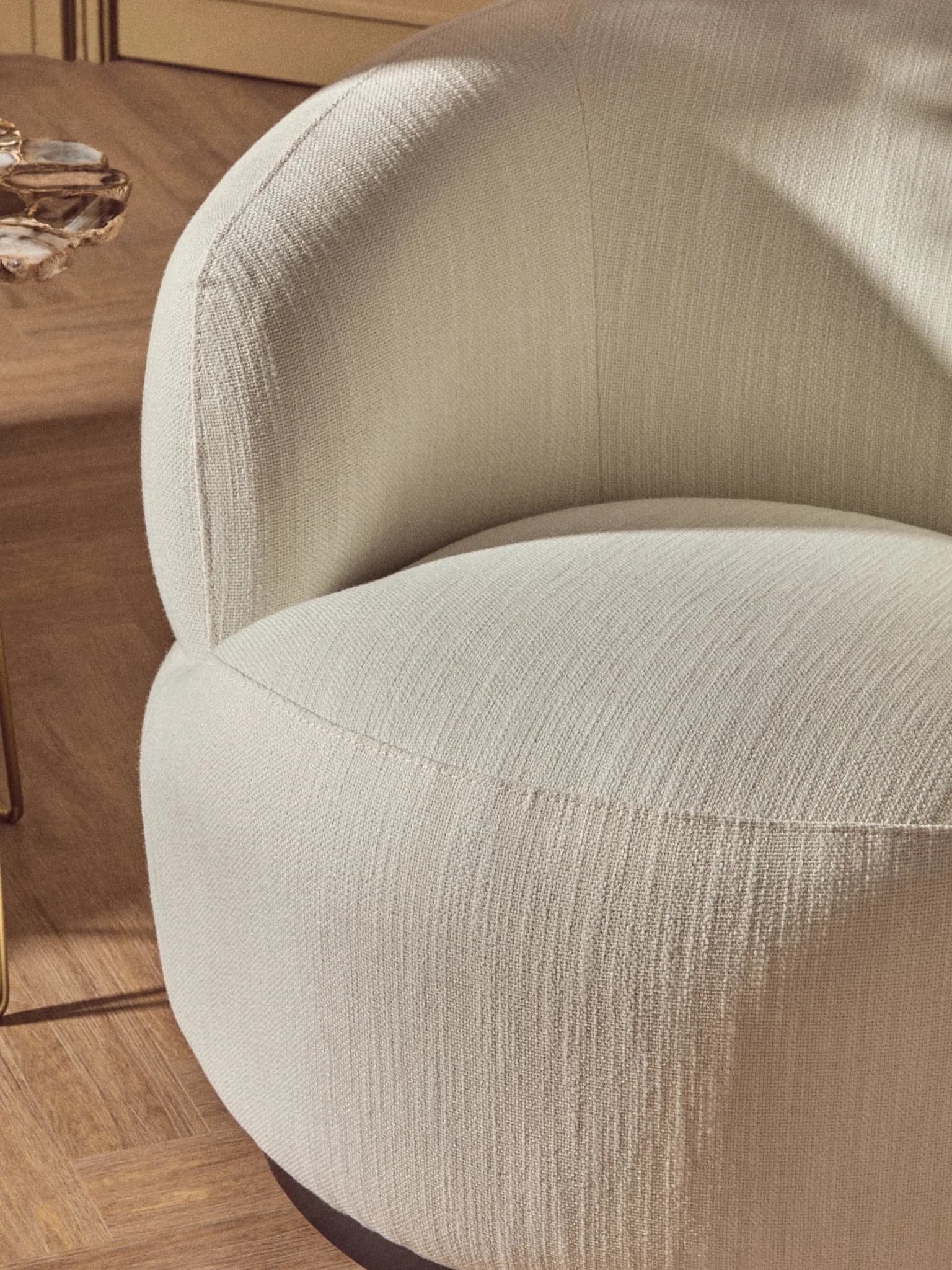 Bordo Textured Cream Curved Swivel Chair - Seating, photo 3 of 8