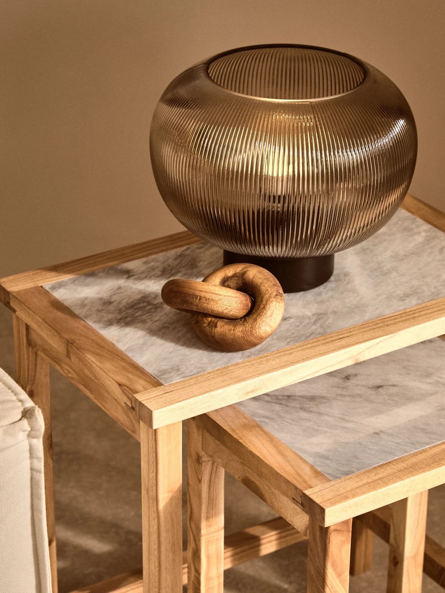 Womad Large Set Of 2 Wooden Side Tables With White Marble Tops - Tables, photo 4 of 8