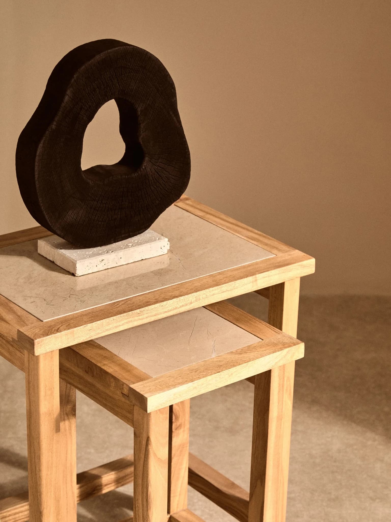 Womad Small Set Of 2 Wooden Side Tables With Cream Marble Tops - Tables, photo 3 of 8