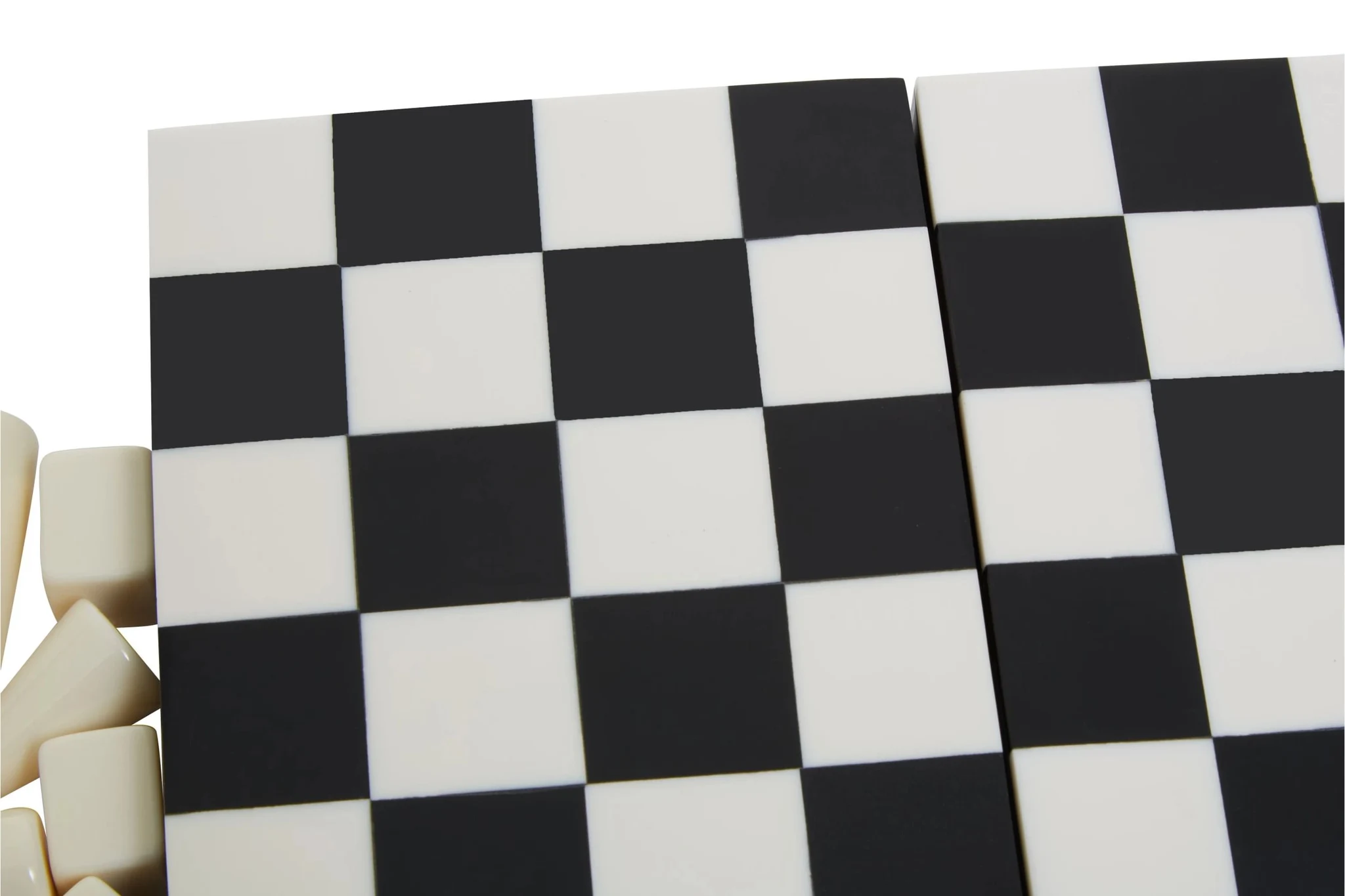Churchill Games Small Black and White Foldable Chess Set - Decorative, photo 8 of 8