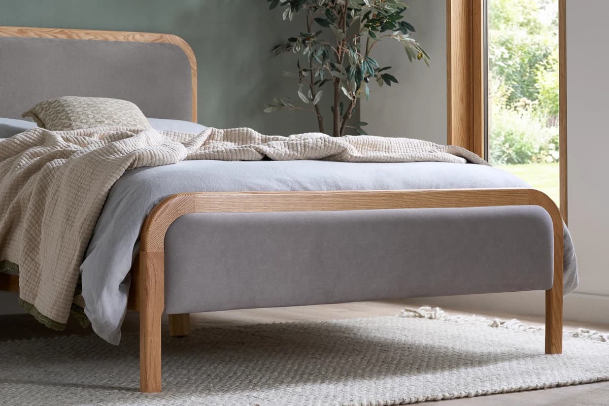 Amaya King Bed Oak - Beds & bed frames, photo 2 of 10
