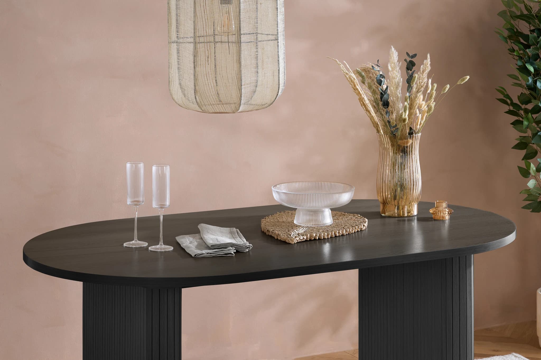 Axel Oval Fluted Dining Table - Dining tables, photo 9 of 10