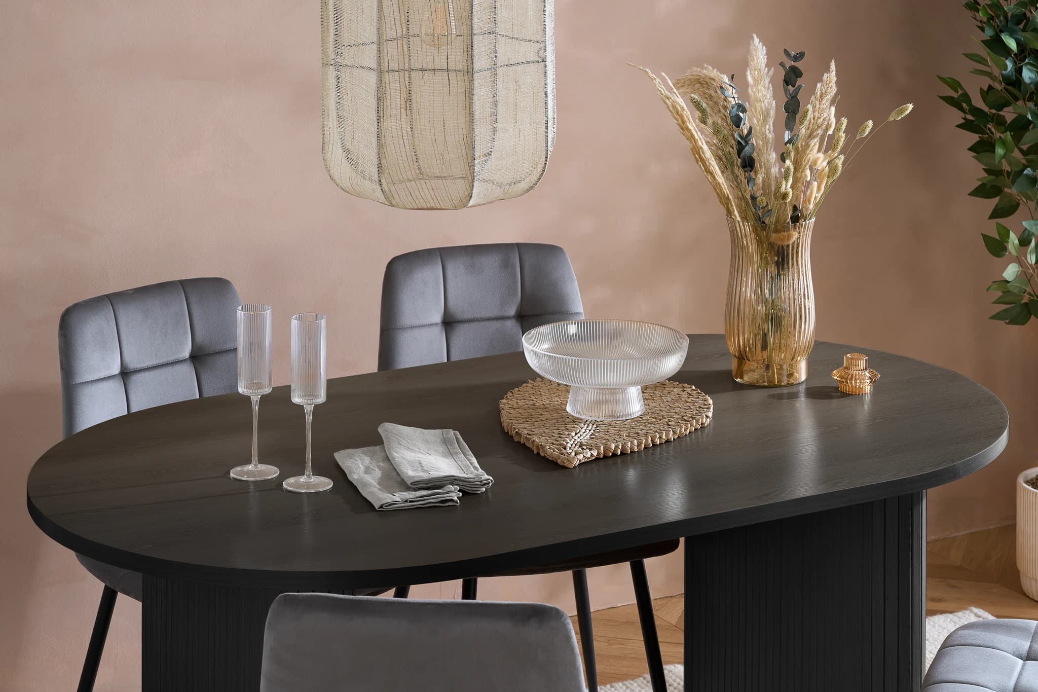 Axel Oval Fluted Dining Table - Dining tables, photo 10 of 10