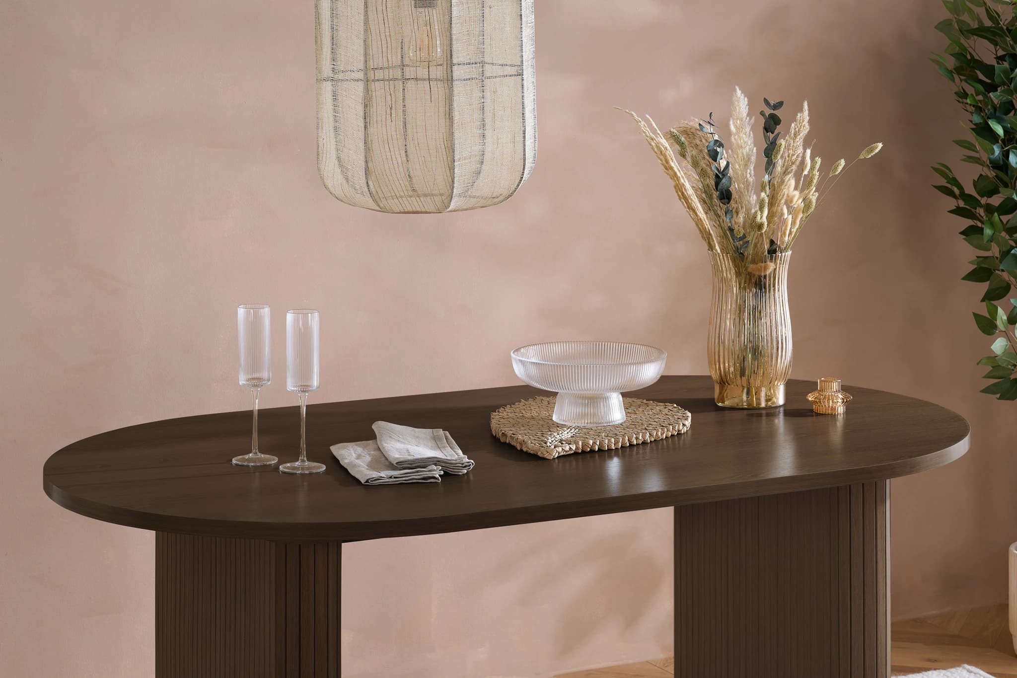 Axel Oval Fluted Dining Table - Dining tables, photo 8 of 10