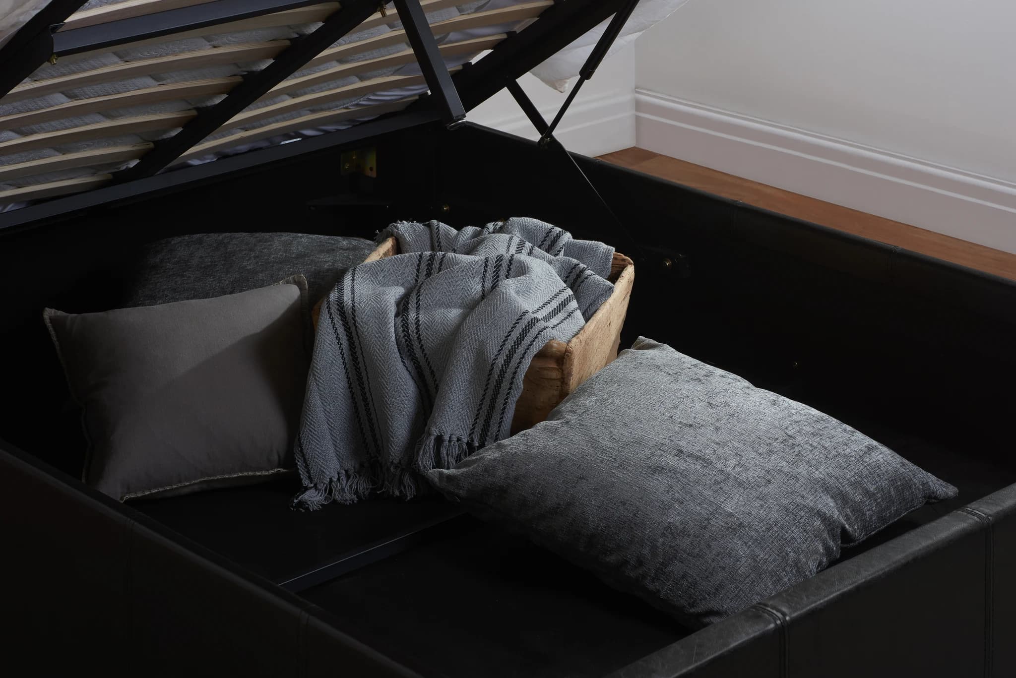 Berlin Double Ottoman Bed - Beds & bed frames, photo 10 of 10