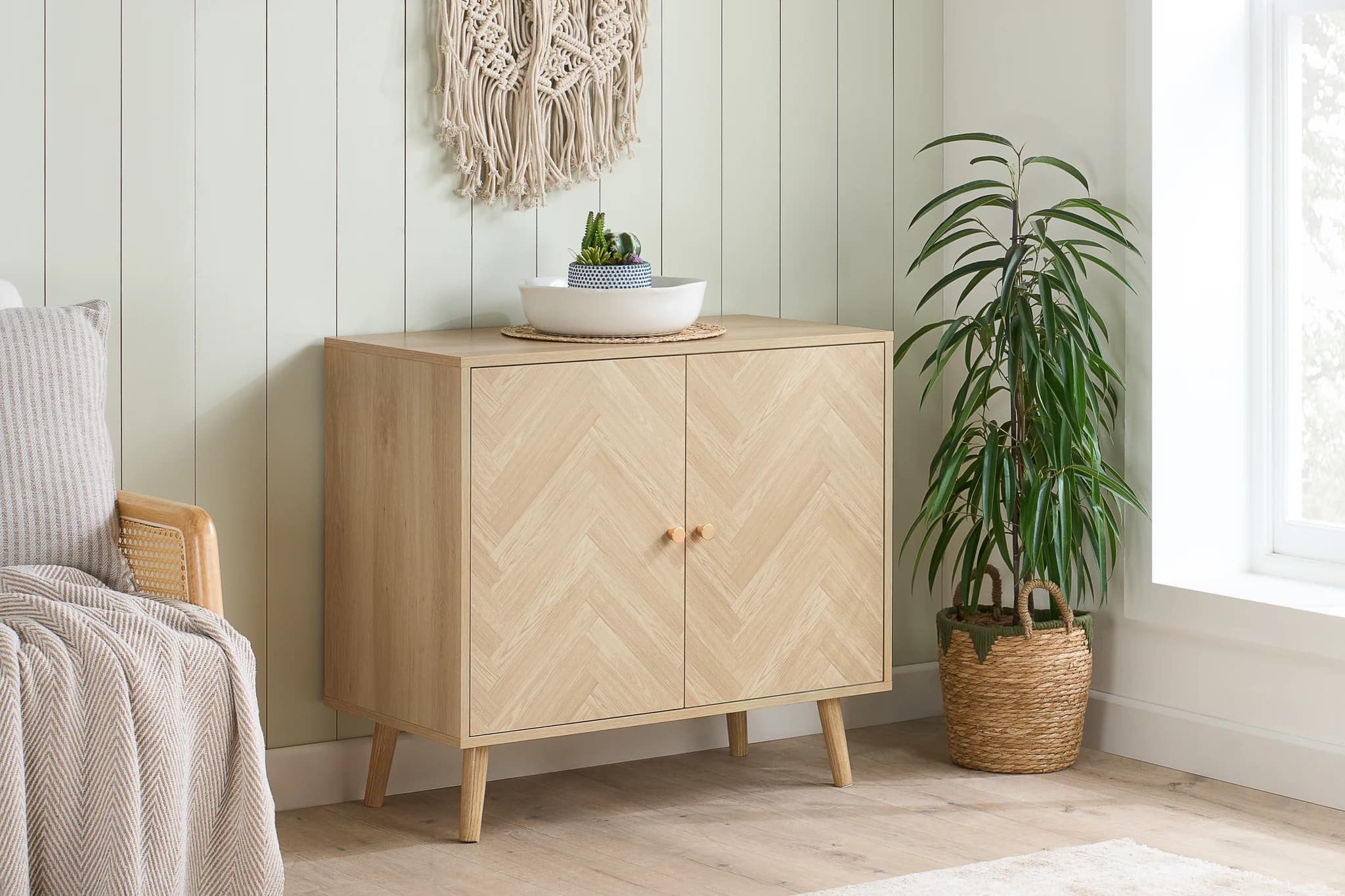 Herringford 2 Door Sideboard - Sideboards, photo 2 of 10