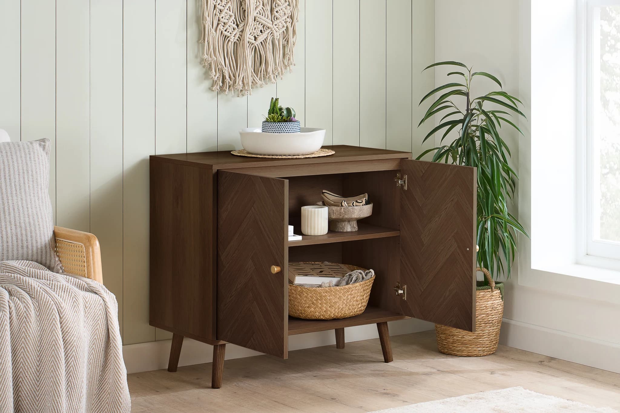 Herringford 2 Door Sideboard - Sideboards, photo 2 of 10