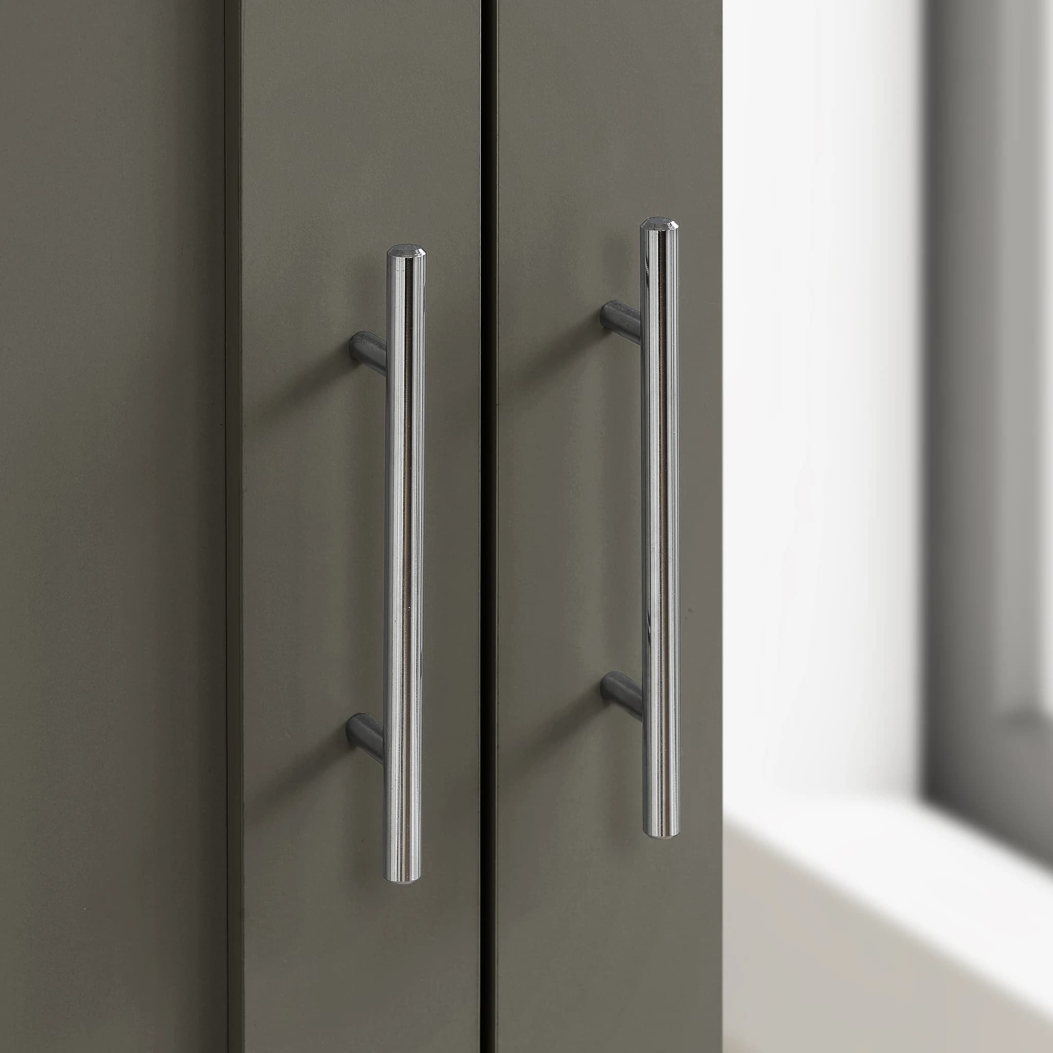 Highgate 3 Door Wardrobe With Mirror - Wardrobes, photo 10 of 10