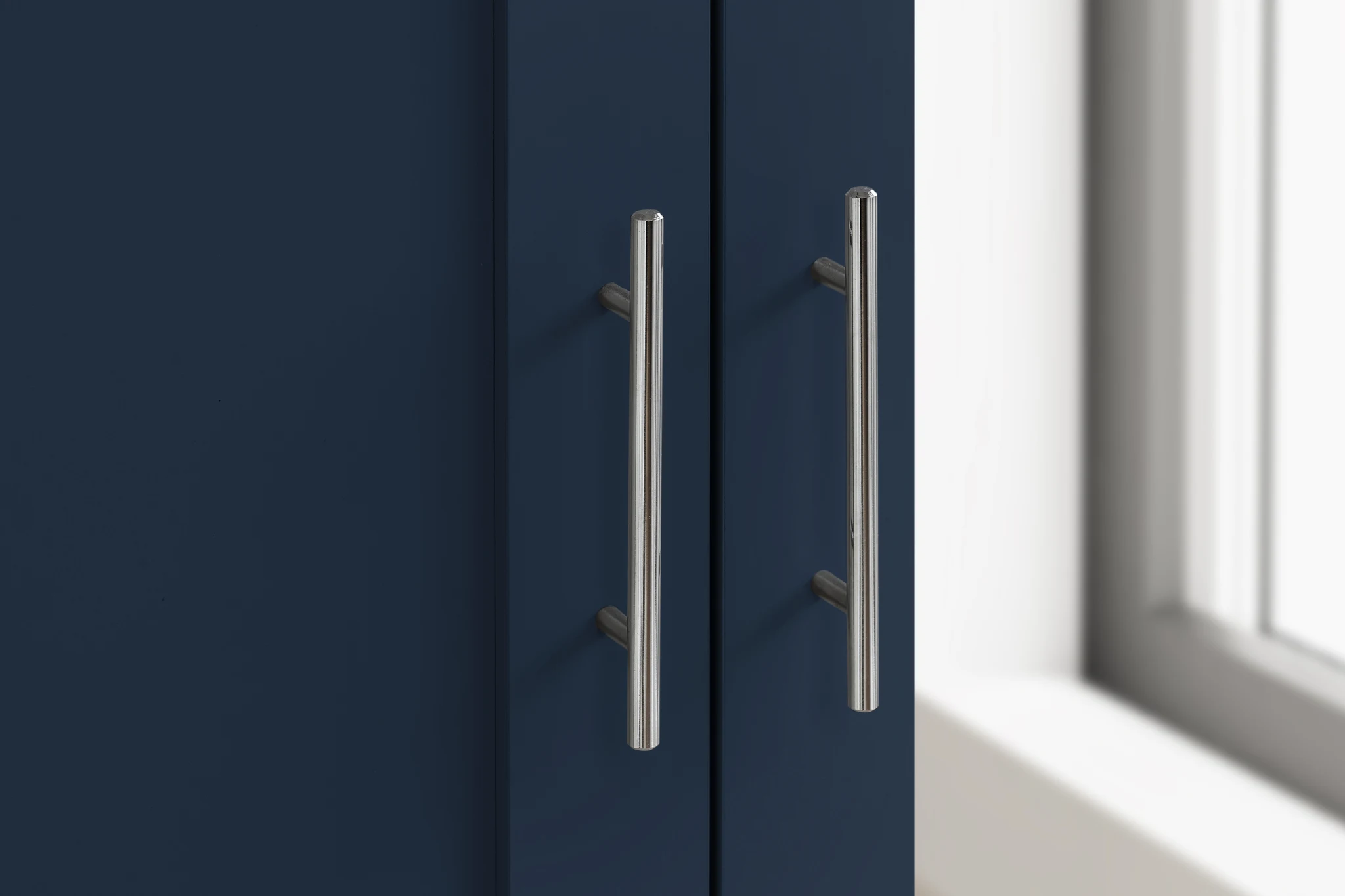 Highgate 3 Door Wardrobe With Mirror - Wardrobes, photo 6 of 10
