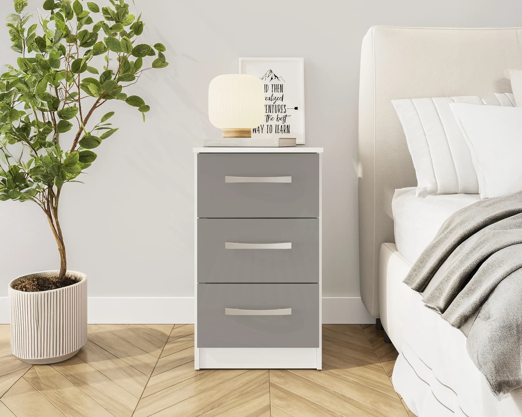 Lynx 3 Drawer Bedside - Bedside tables, photo 2 of 10