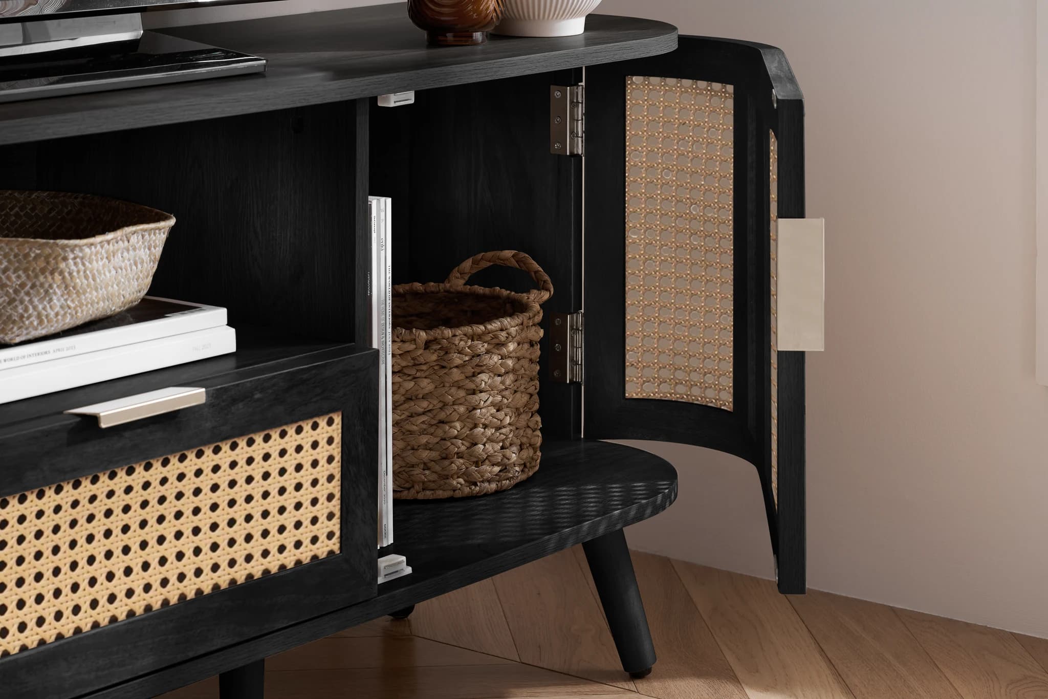 Noah 2 Door 1 Drawer TV Unit - TV & media units, photo 10 of 10