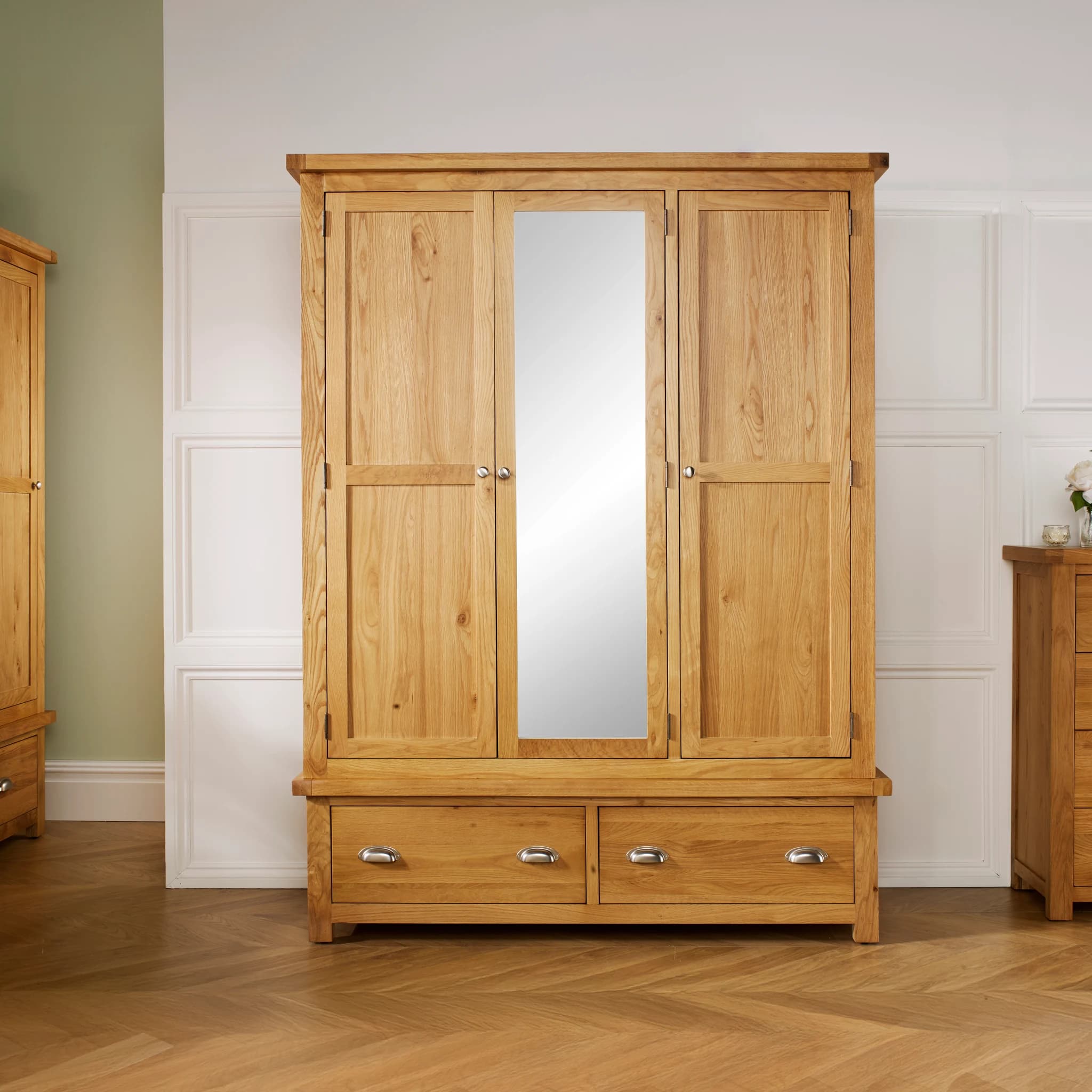 Woburn 3 Door 2 Drawer Wardrobe - Wardrobes, photo 8 of 10