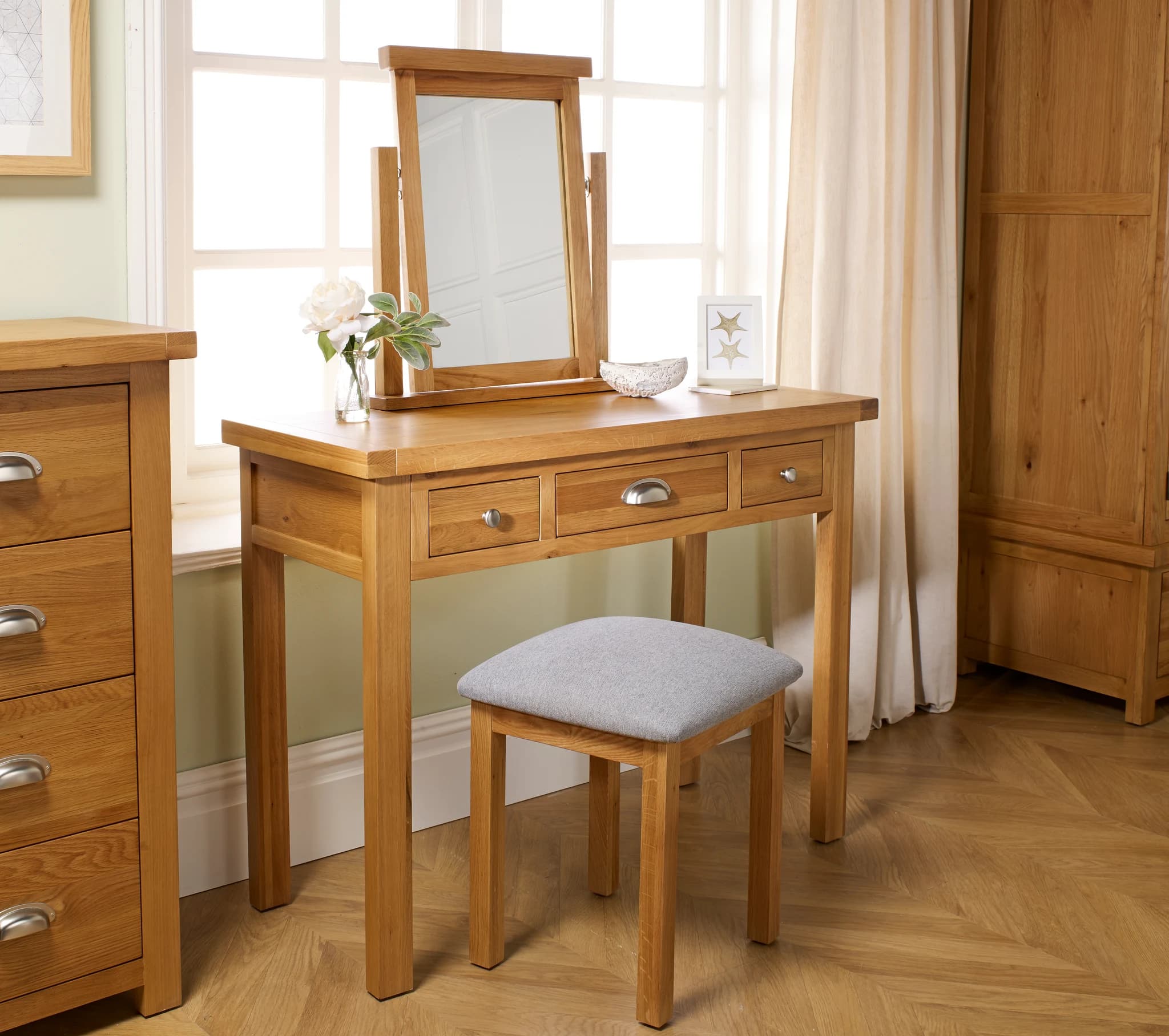 Woburn 3 Drawer Dressing Table - Tables, photo 5 of 10
