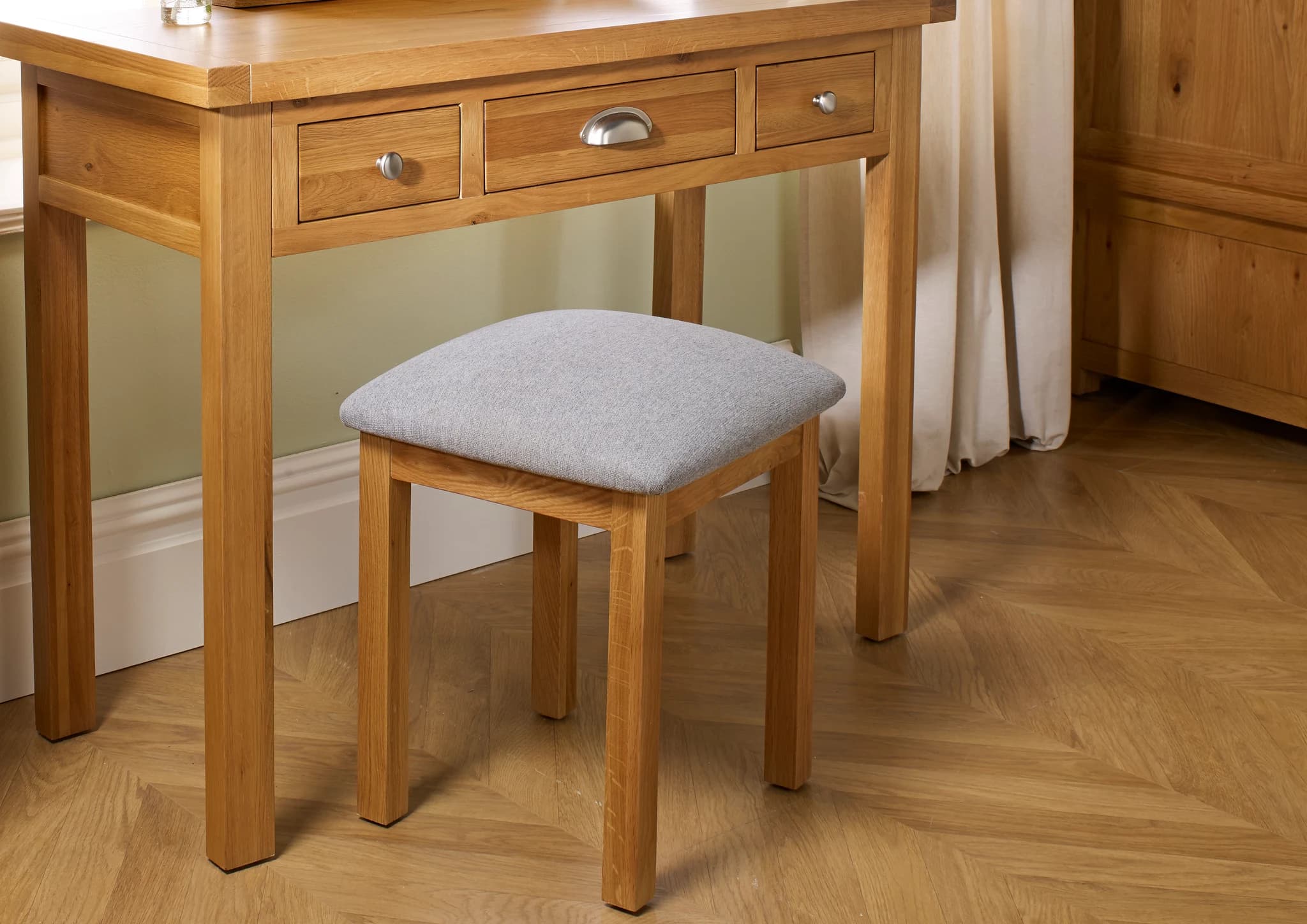 Woburn Stool - Stools & bar stools, photo 4 of 9