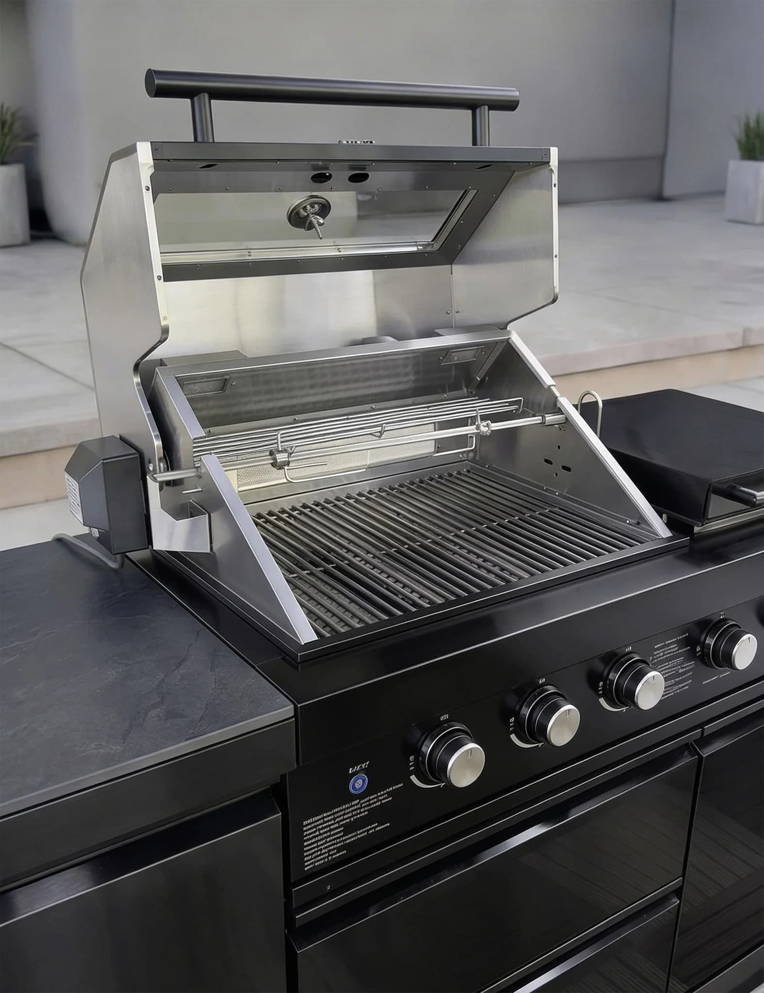 Luxe Outdoor Kitchen 5 Burner with Sink, Pizza Oven and Fridge - Outdoor kitchens, photo 4 of 8
