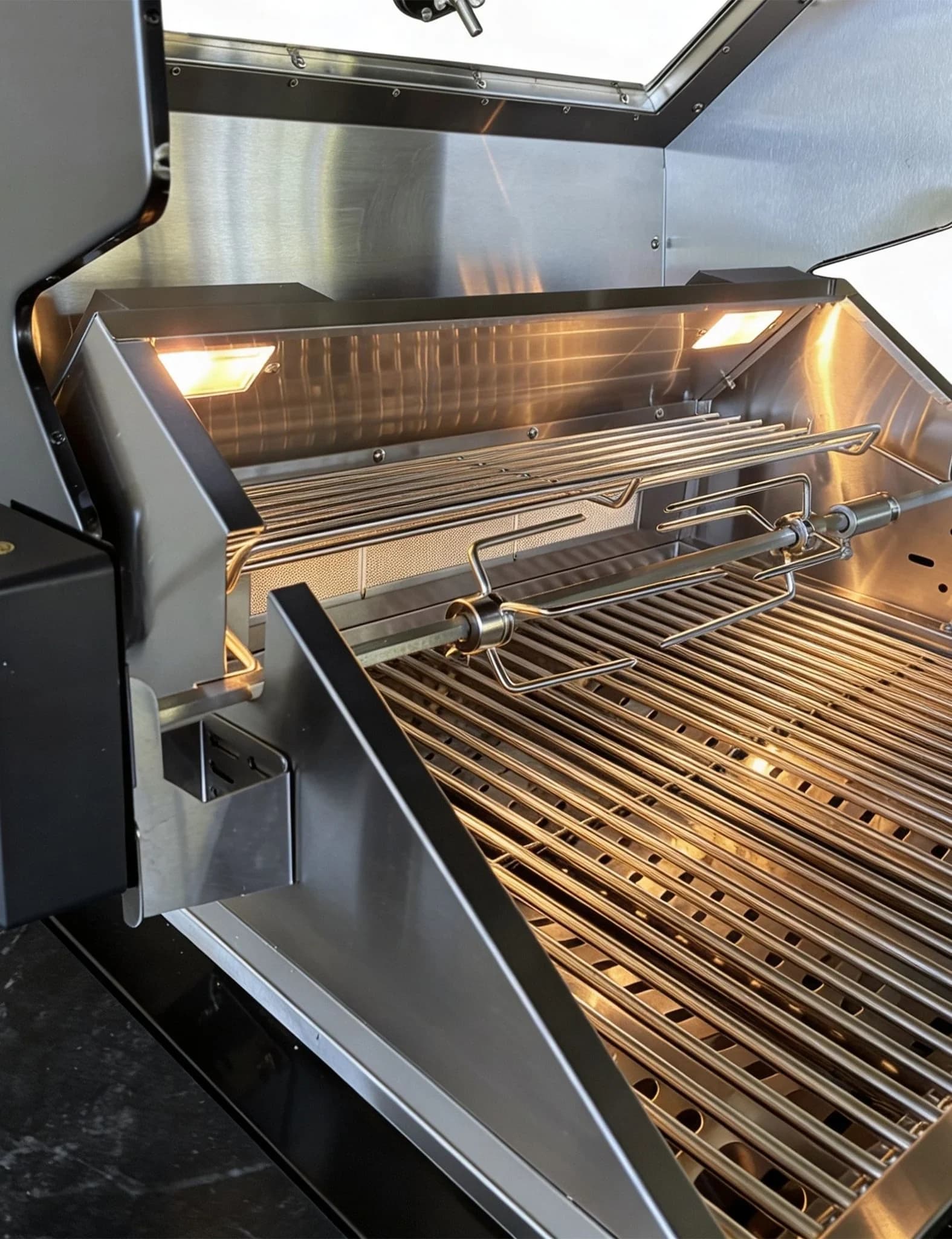 Luxe Outdoor Kitchen 7 Burner with Sink, Pizza Oven and Fridge - Outdoor kitchens, photo 4 of 8