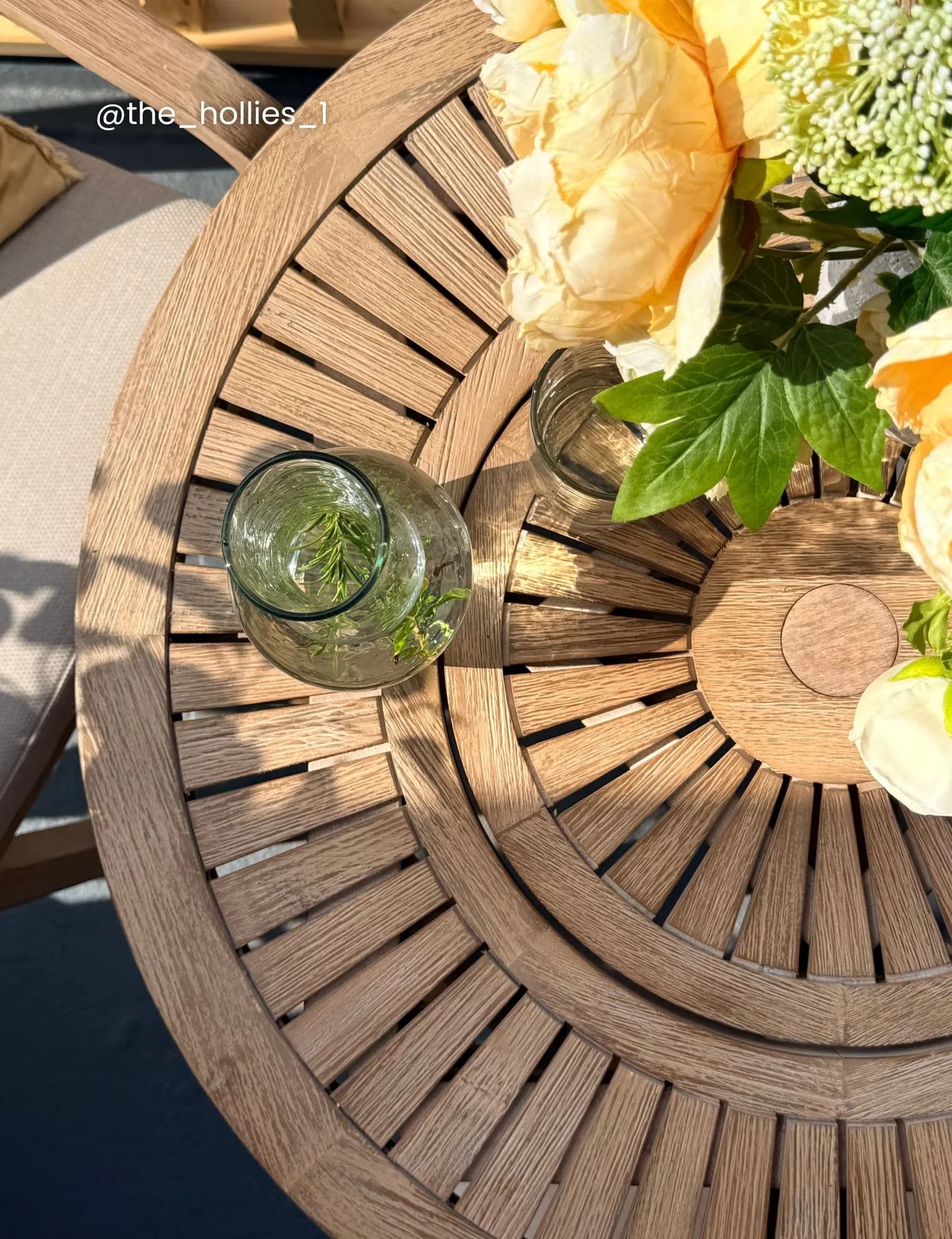 MARIS 2-Seater Round Bistro Dining Set - Outdoor, photo 3 of 6