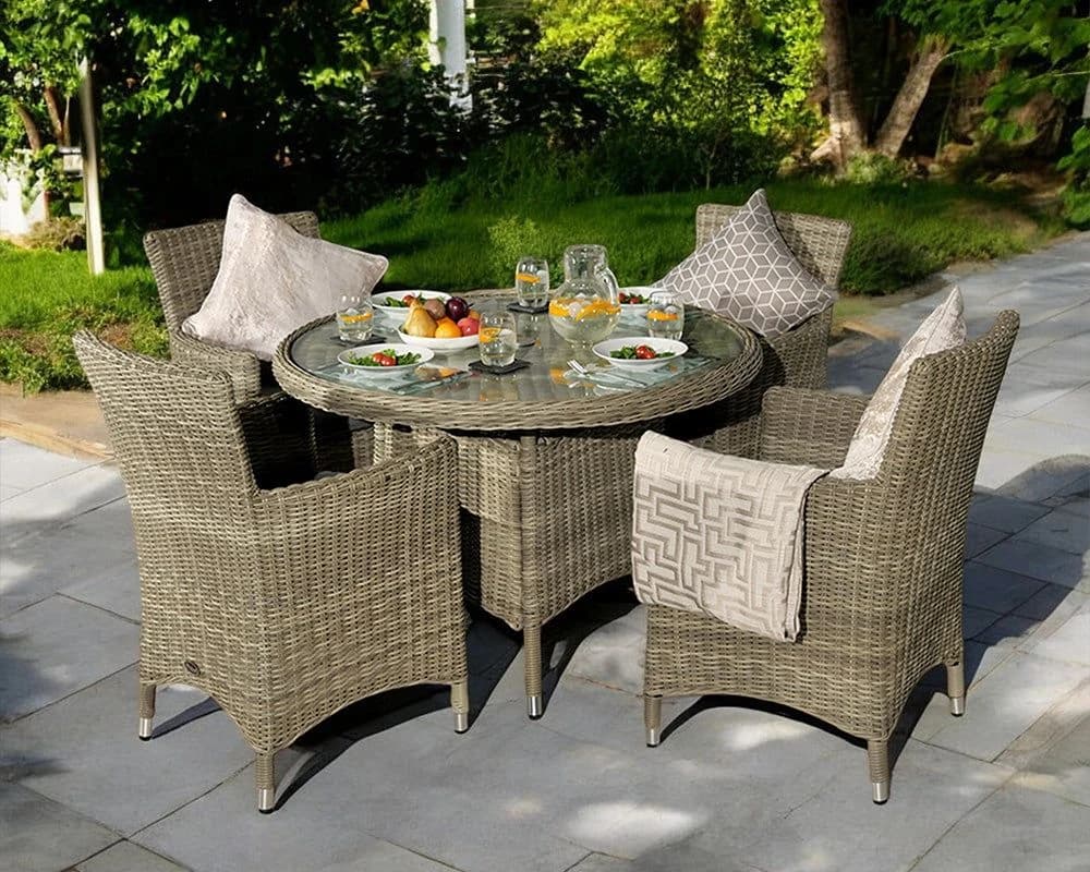 Wentworth 4 Seater Carver Dining Set - Outdoor, photo 2 of 7