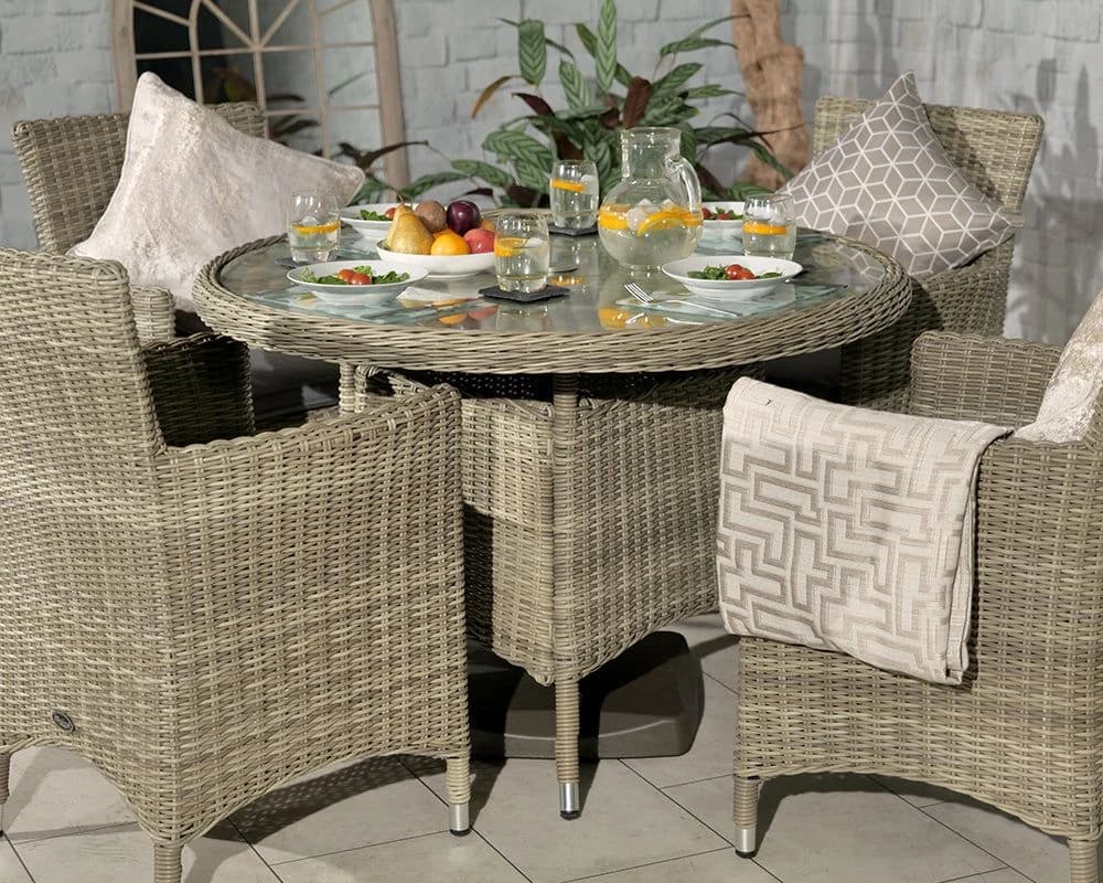 Wentworth 4 Seater Carver Dining Set - Outdoor, photo 4 of 7