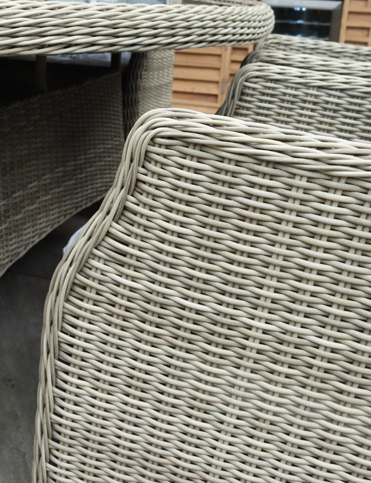 Wentworth 6 Seater Ellipse Comfort Dining Set - Outdoor, photo 4 of 7