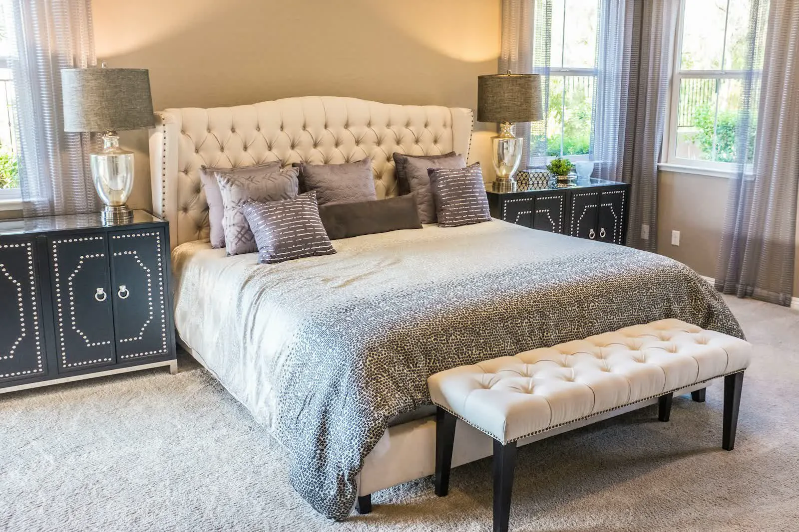Easy-care carpet in a bedroom