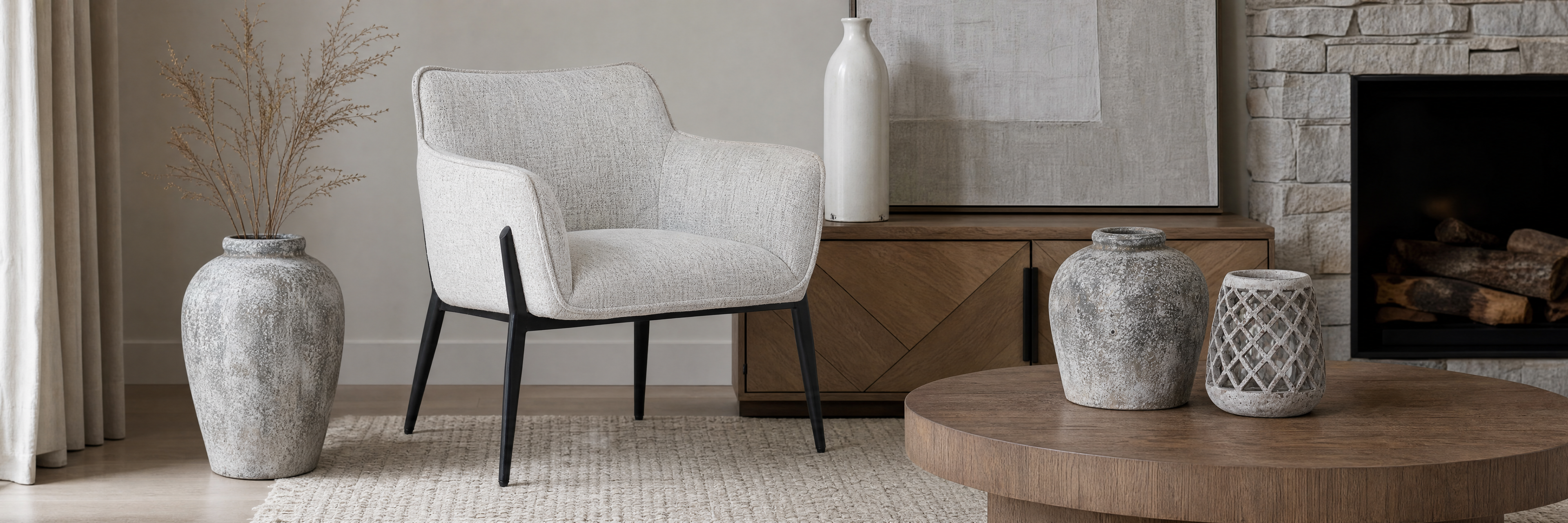 Living room scene with Zephra chair and ceramic accessories from the online store
