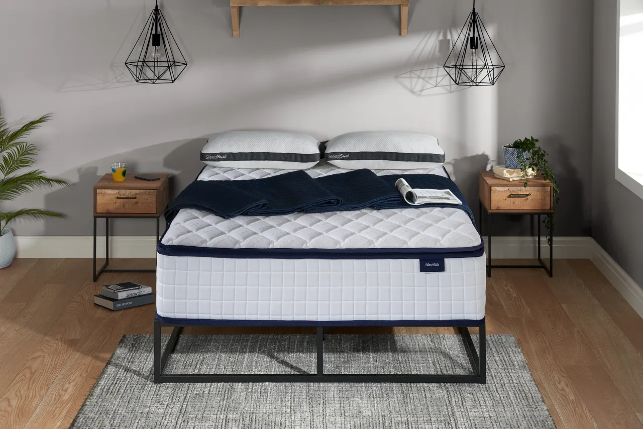 SleepSoul Bliss 1500: In a bedroom
