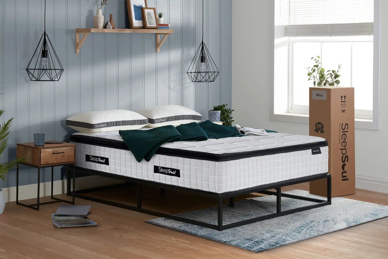 SleepSoul Bliss 2000: In a bedroom