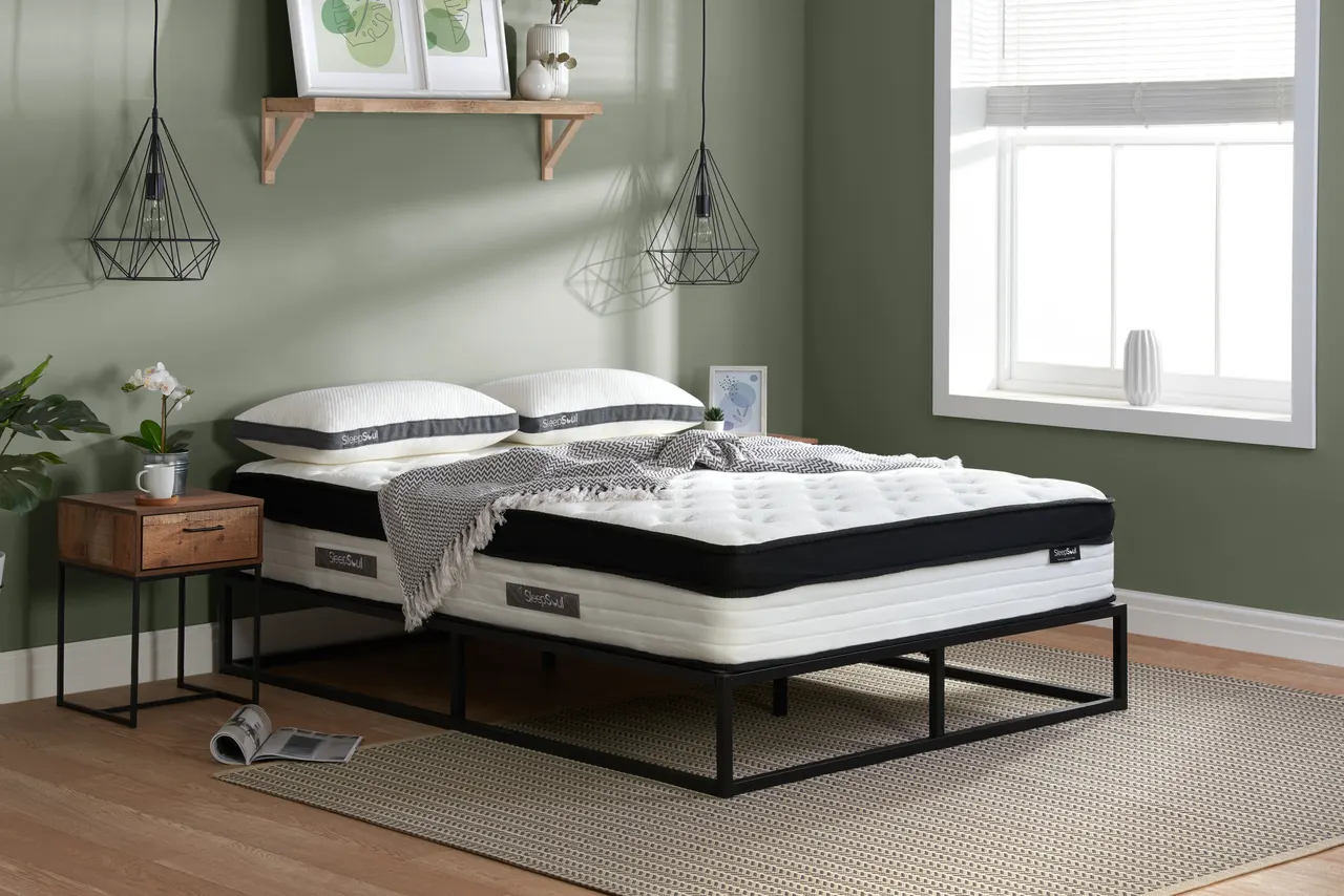 SleepSoul Cloud: In a bedroom