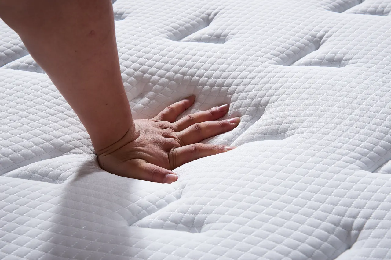 SleepSoul Heaven 2000: Close-up of the surface