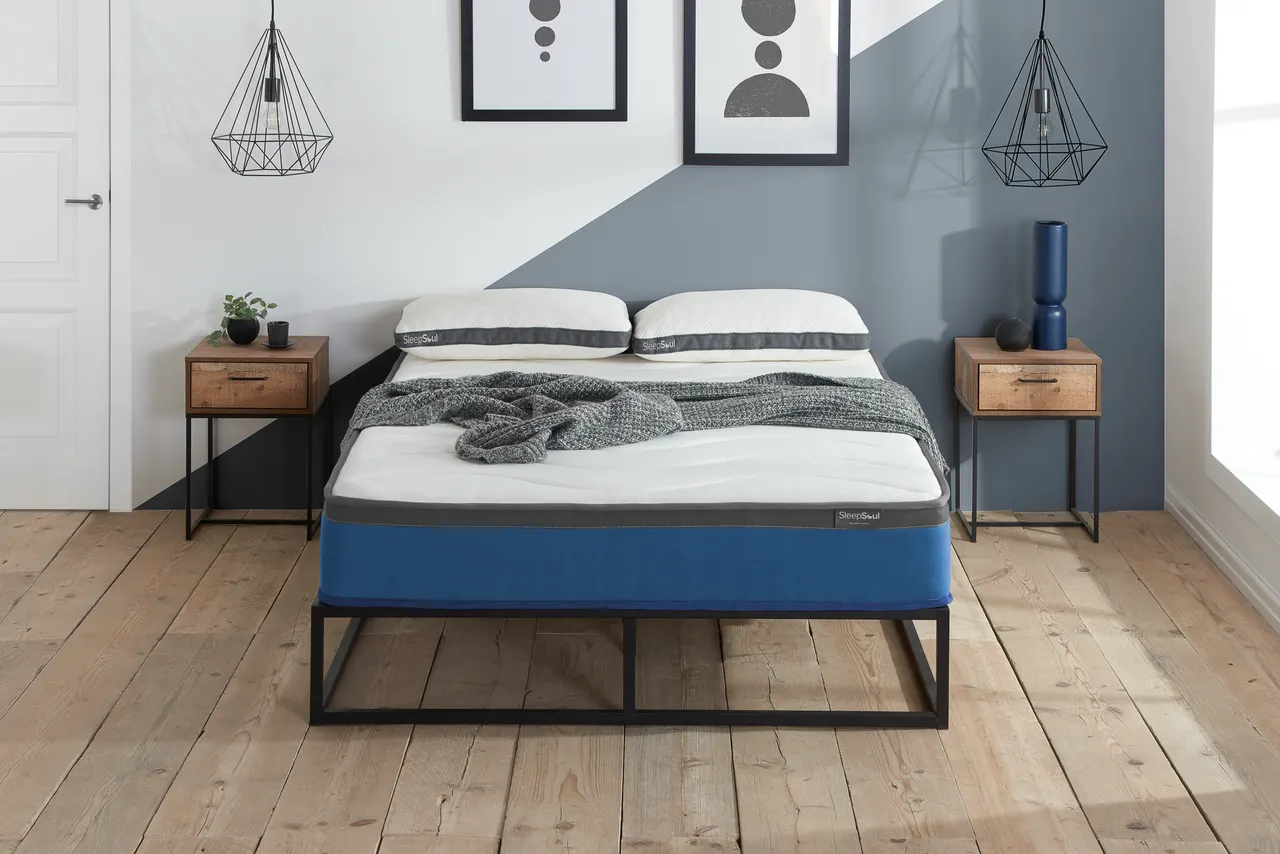 SleepSoul Nebula: In a bedroom