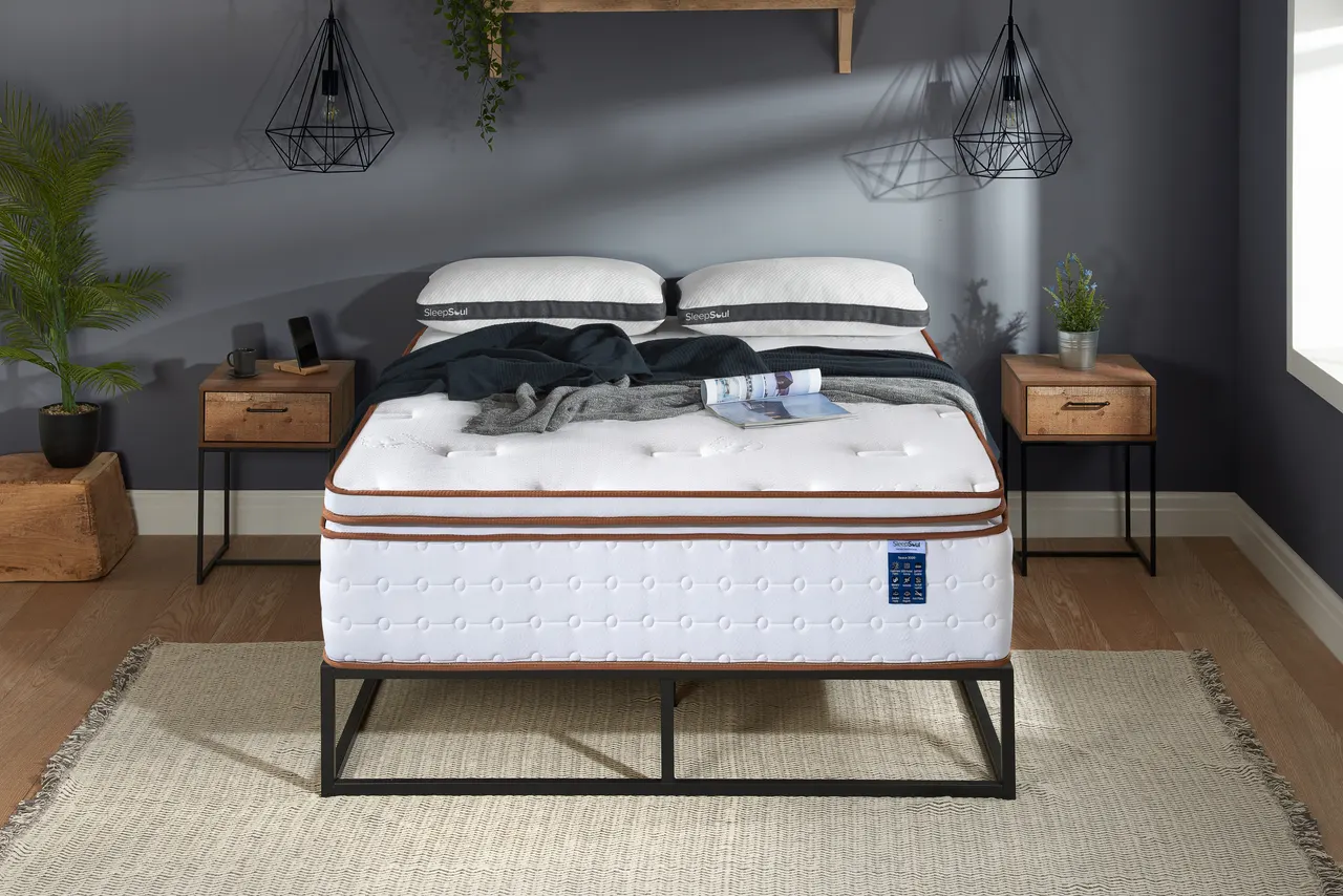 SleepSoul Space 3000: In a bedroom