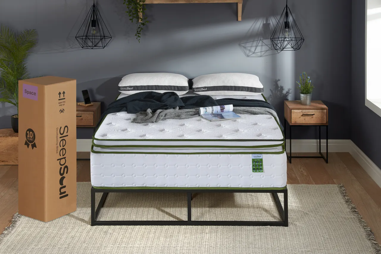 SleepSoul Space Orthopaedic: In a bedroom